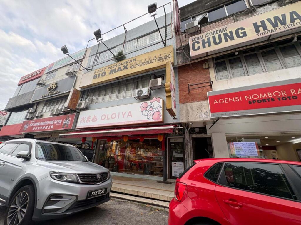 3 Storey Corner Shoplot In Jalan SS2, Petaling Jaya for Rent - 06